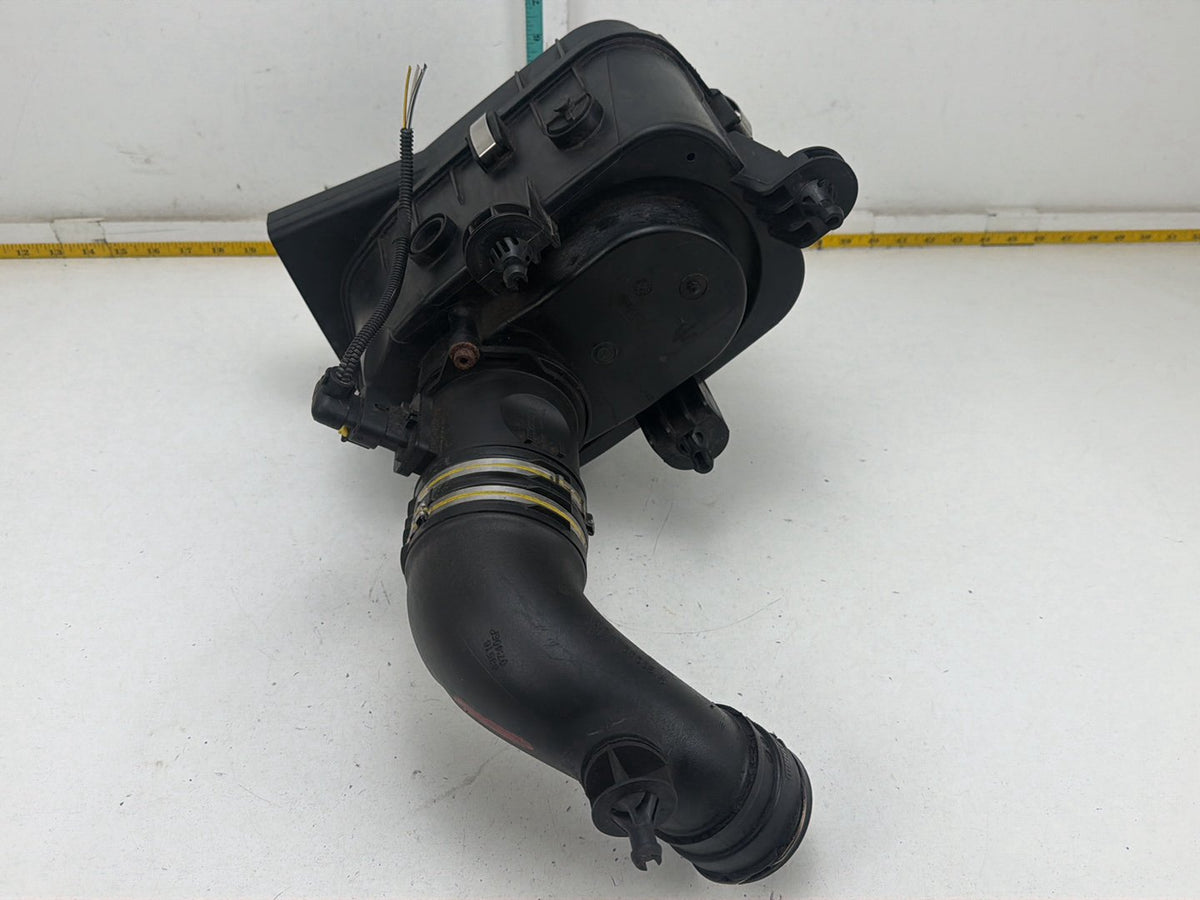 2014-2017 Maserati Ghibli Left Engine Intake Air Cleaner Filter Box Housing OEM