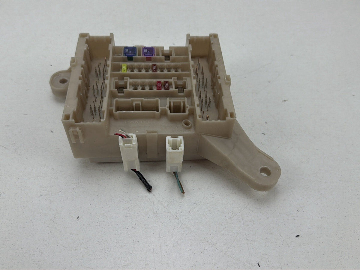 2005-2010 Honda Odyssey Rear Fuse Relay Box 7140-5104 OEM