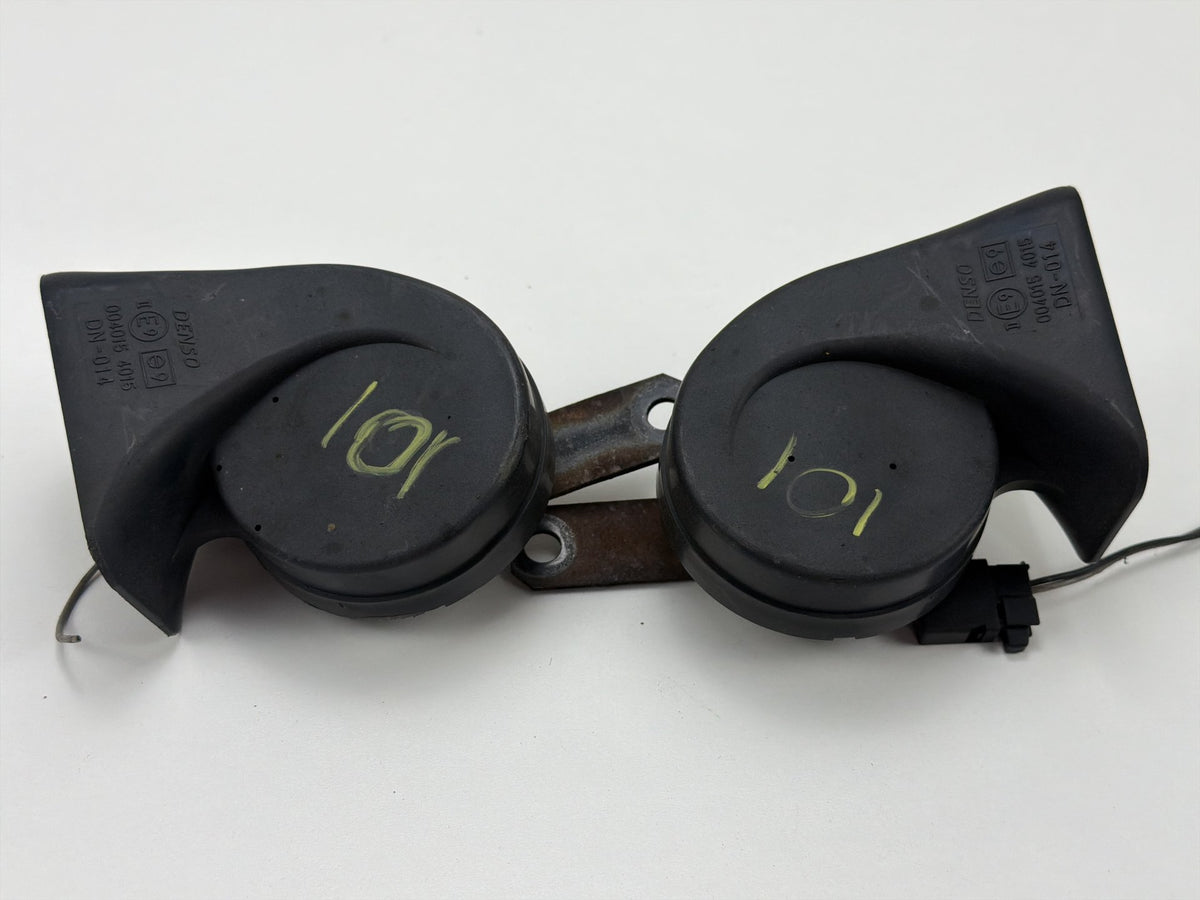2007-2012 Lexus ES350 Dual Engine Electric Horn Assembly Pair 86510-33190 OEM