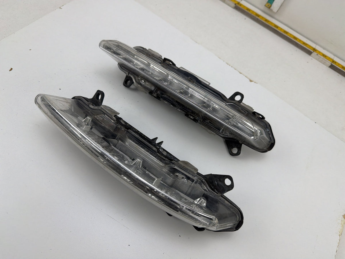 2012-2013 Mercedes-Benz R350 Front Left & Right Side Fog Light Set of 2 OEM