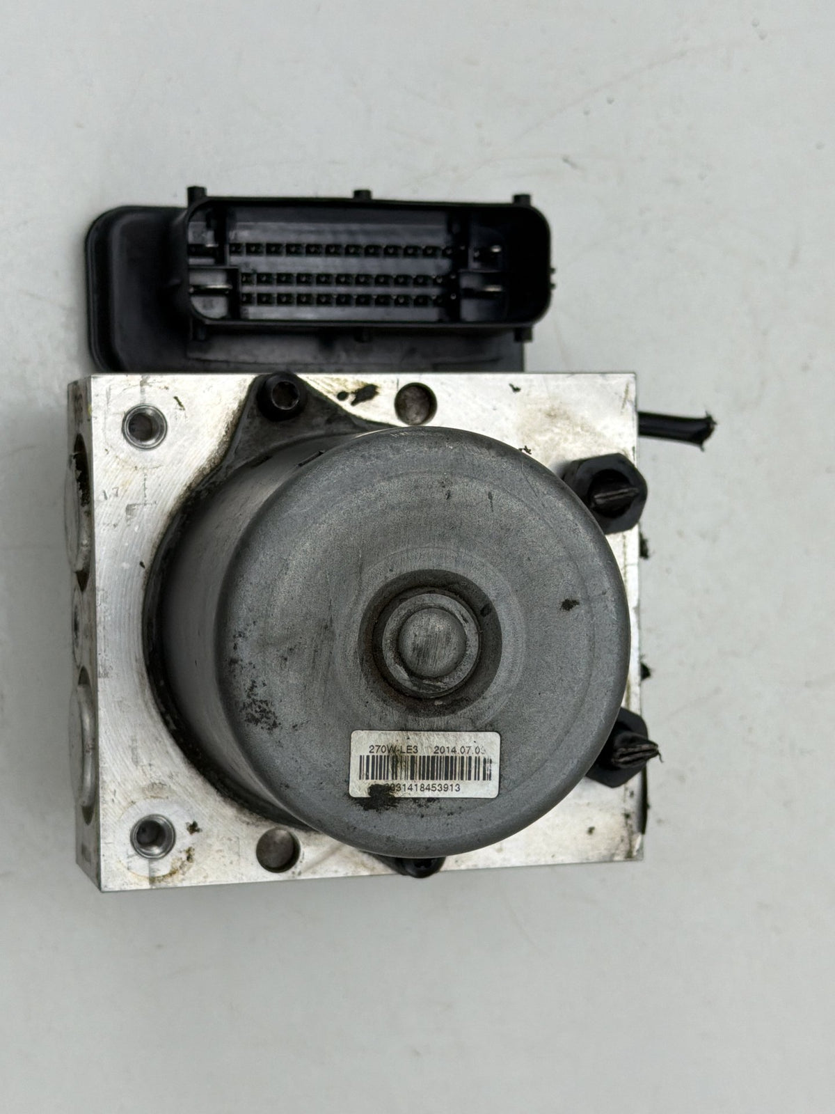 2014-2015 Kia Optima ABS Anti-Lock Brake Pump Control Module 58920-2T870 OEM