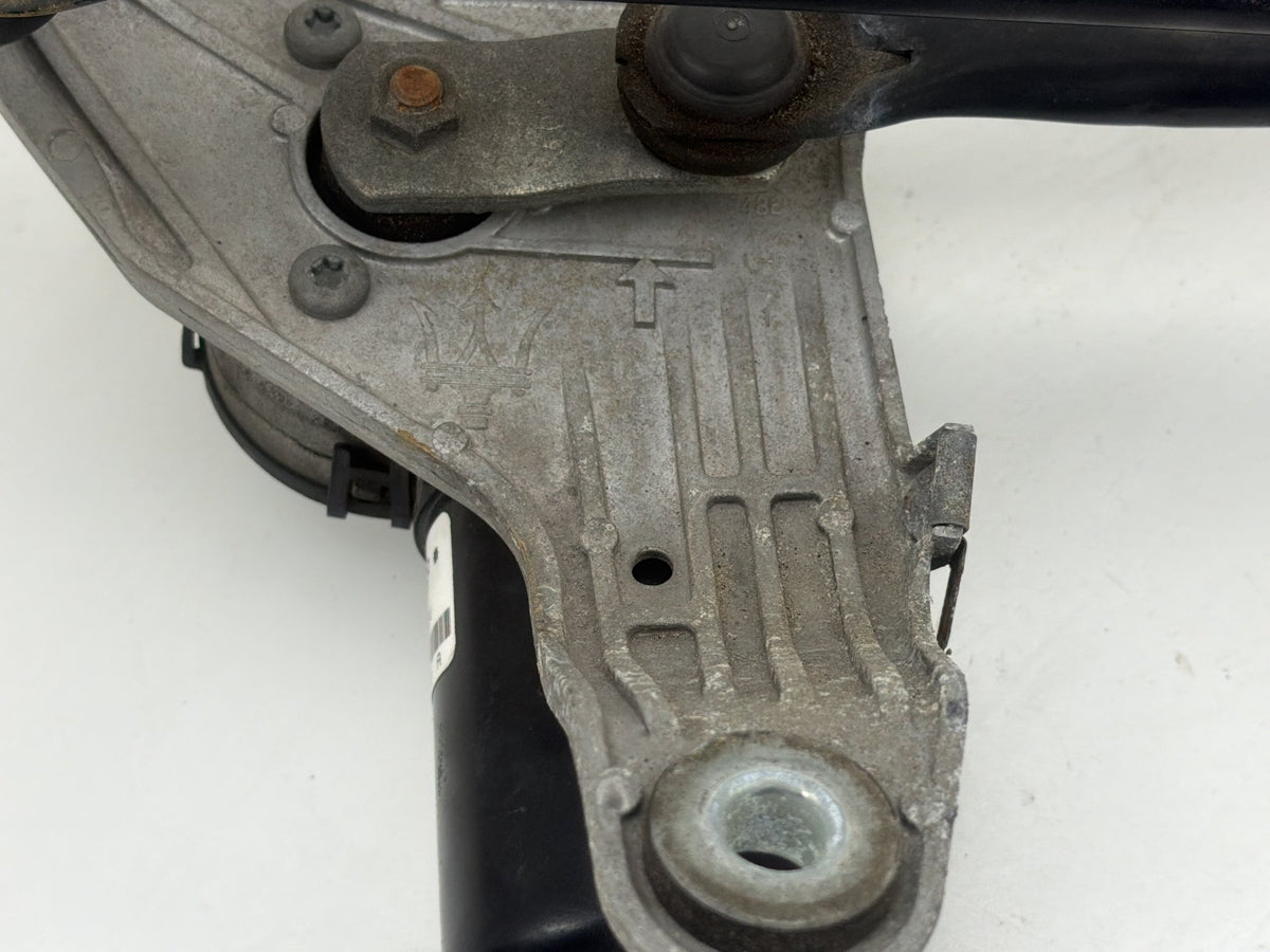 2014-2020 Maserati Quattroporte VI M156 Front Windshield Wiper Motor Linkage OEM