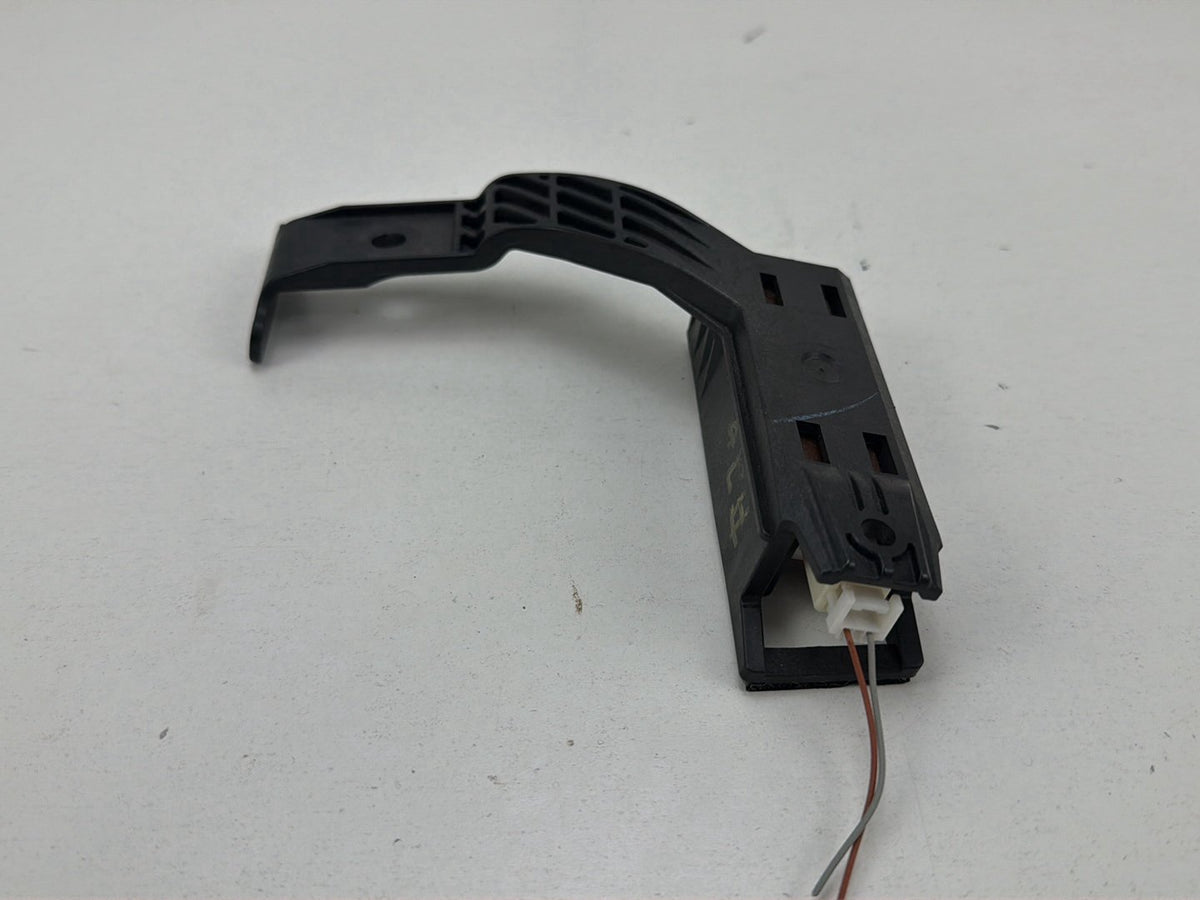 2010-2015 Toyota Prius W30- Smart Key Keyless Entry Antenna Module w/Bracket OEM