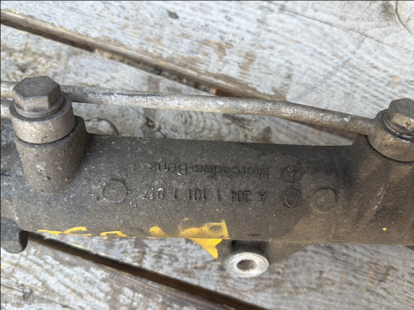 2010-2011 Mercedes-Benz E-Class- Power Steering Rack and Pinion A20411011017 OEM