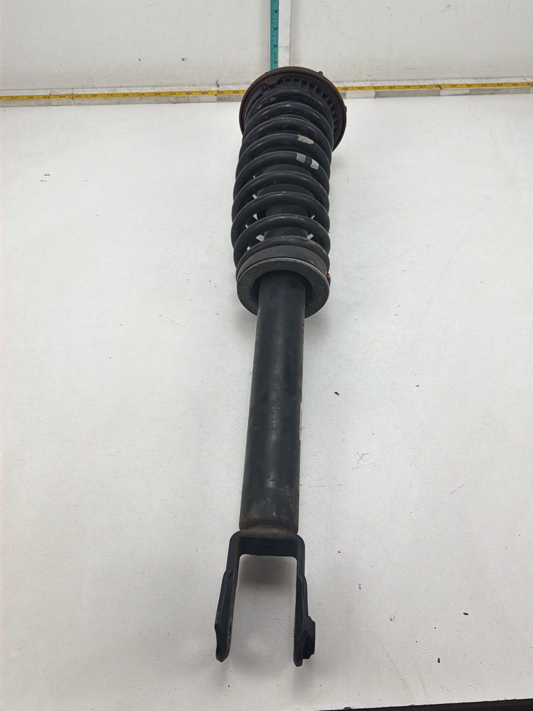 2010-2019 Jaguar XJ Front Right Passenger Shock Absorber Strut Coil Spring OEM
