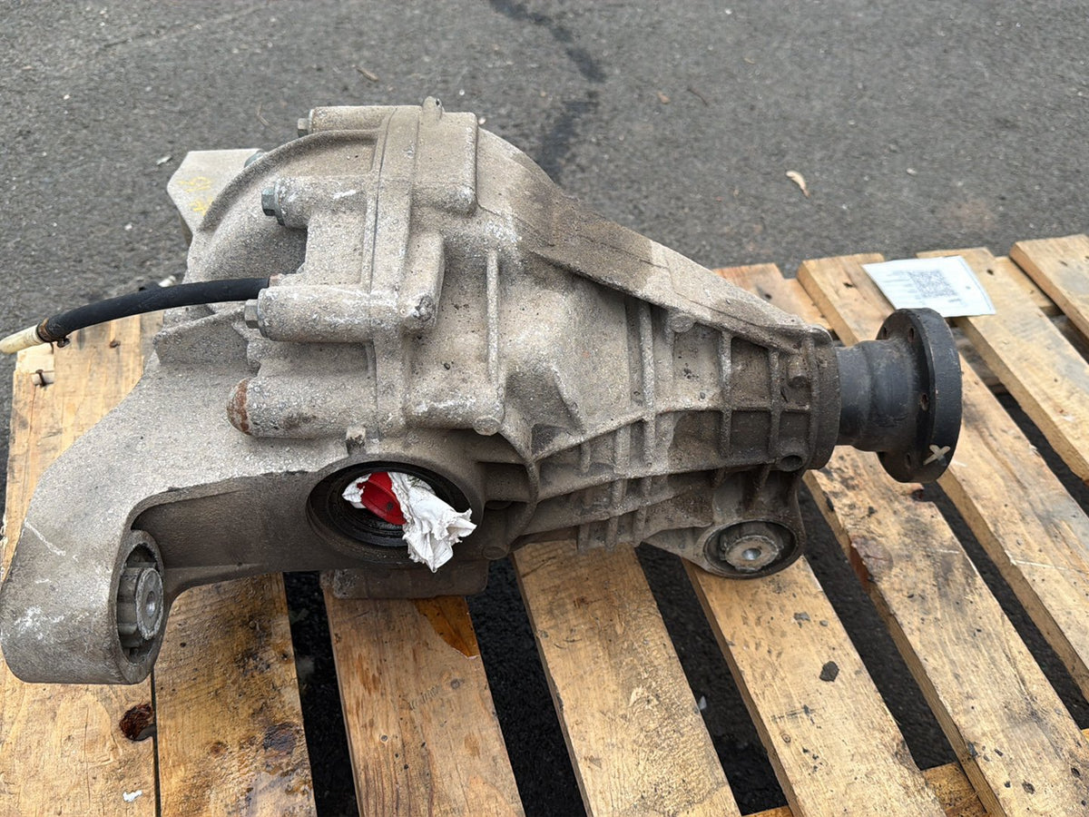 2003-2006 Porsche Cayenne Rear Differential Axle Assembly 3.2LT OEM