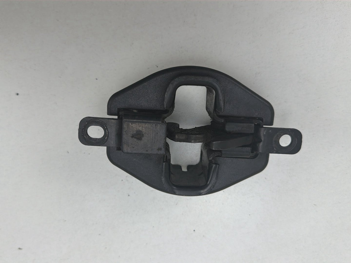 2007-2013 Mercedes-Benz S-Class 550 W221 Hood Latch Lock A2218870025 OEM