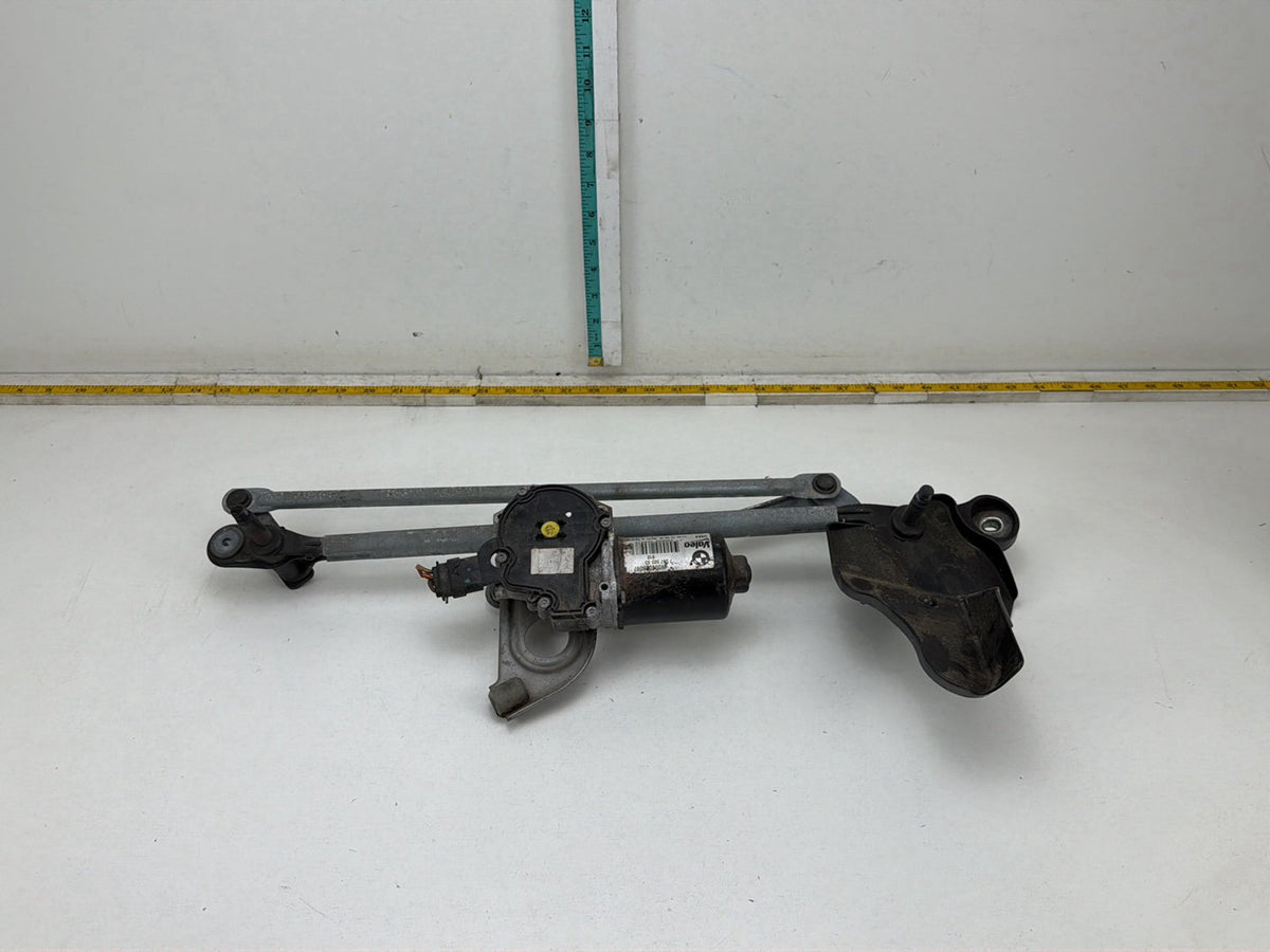 2014-2016 BMW 228i F22 Windshield Wiper Transmission Linkage W/Motor 7 267 503 OEM