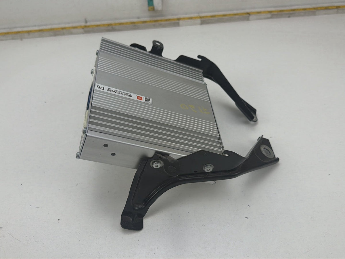 2010-2015 Toyota Prius W30- JBL Harman Becker AMP Amplifier 86280-0W622 OEM