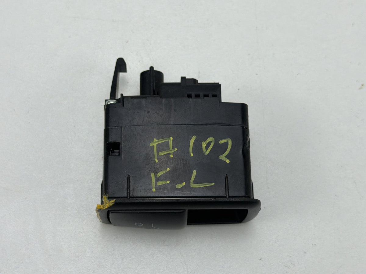 2010-2013 Mercedes-Benz R350 W251 Trunk Release Switch A2518706310 OEM