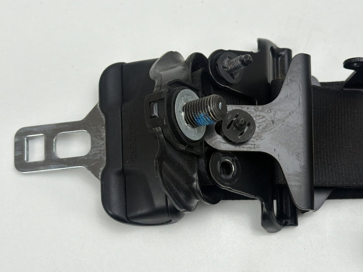 2011-2018 Volvo S60 Front Right Passenger Side Seat Belt Retractor OEM