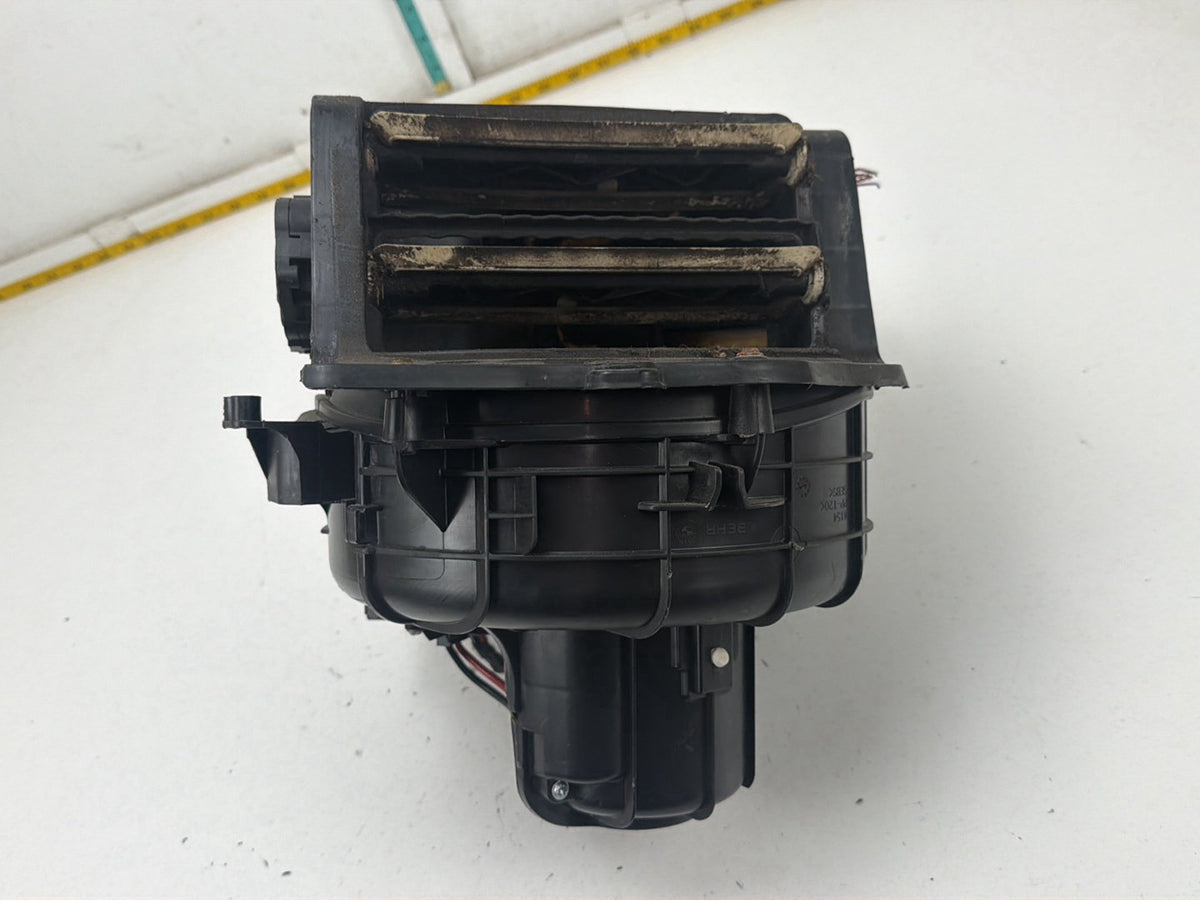 2011-2016 BMW 550i xDrive HVAC Heater Blower Motor Fan Housing 9248171 OEM