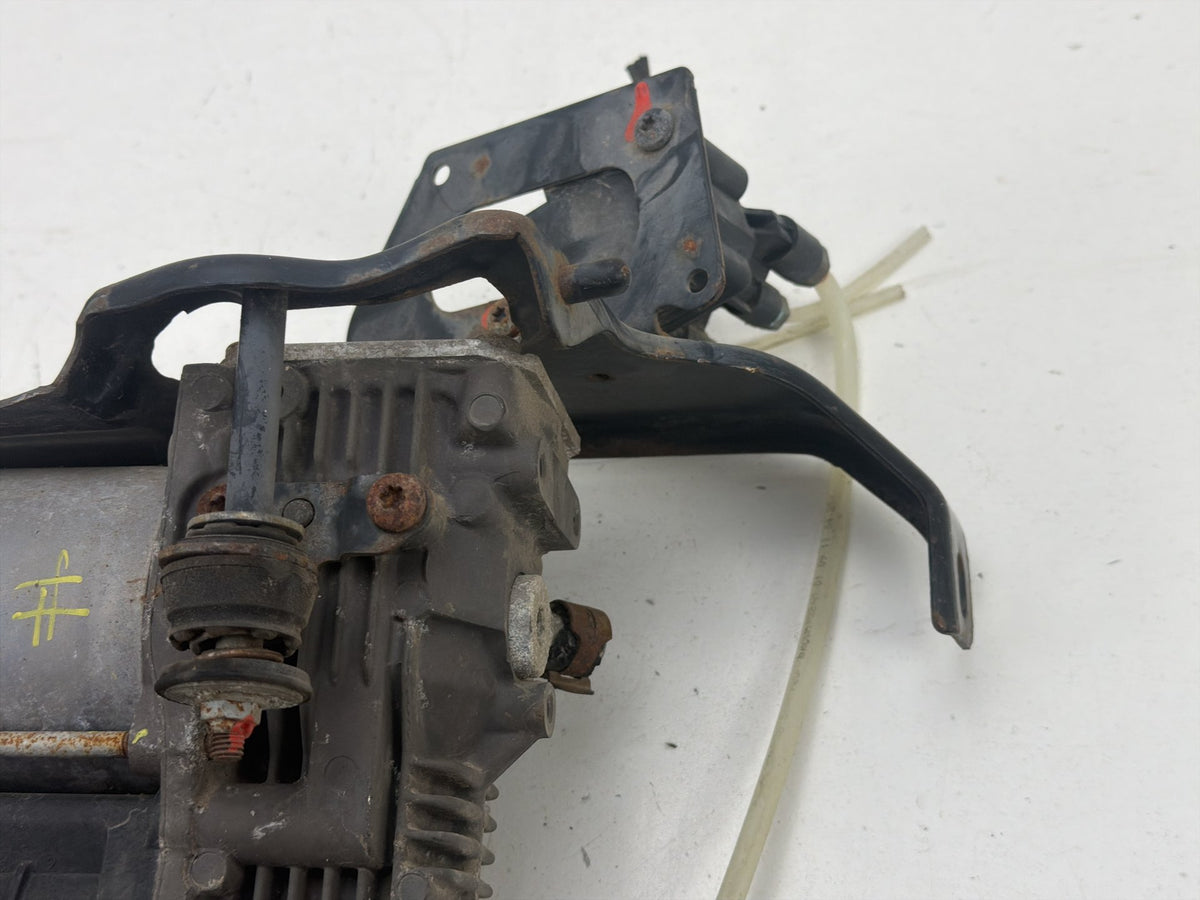 2006-2013 Mercedes-Benz R350 Airmatic Air Suspension Compressor Pump OEM