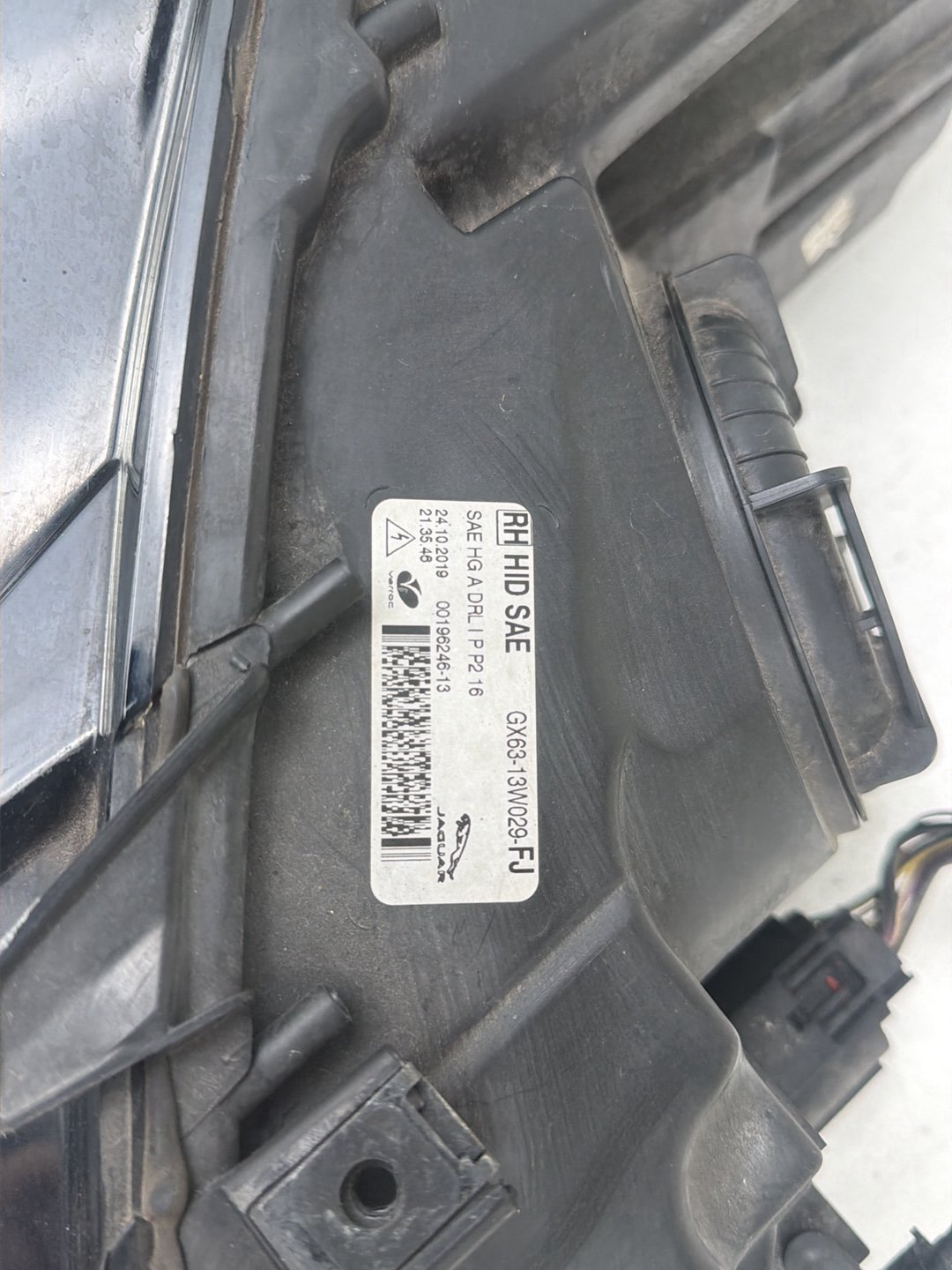 2017-2020 Jaguar F-Pace Front Right Passenger Side Xenon HID Headlight Lamp OEM