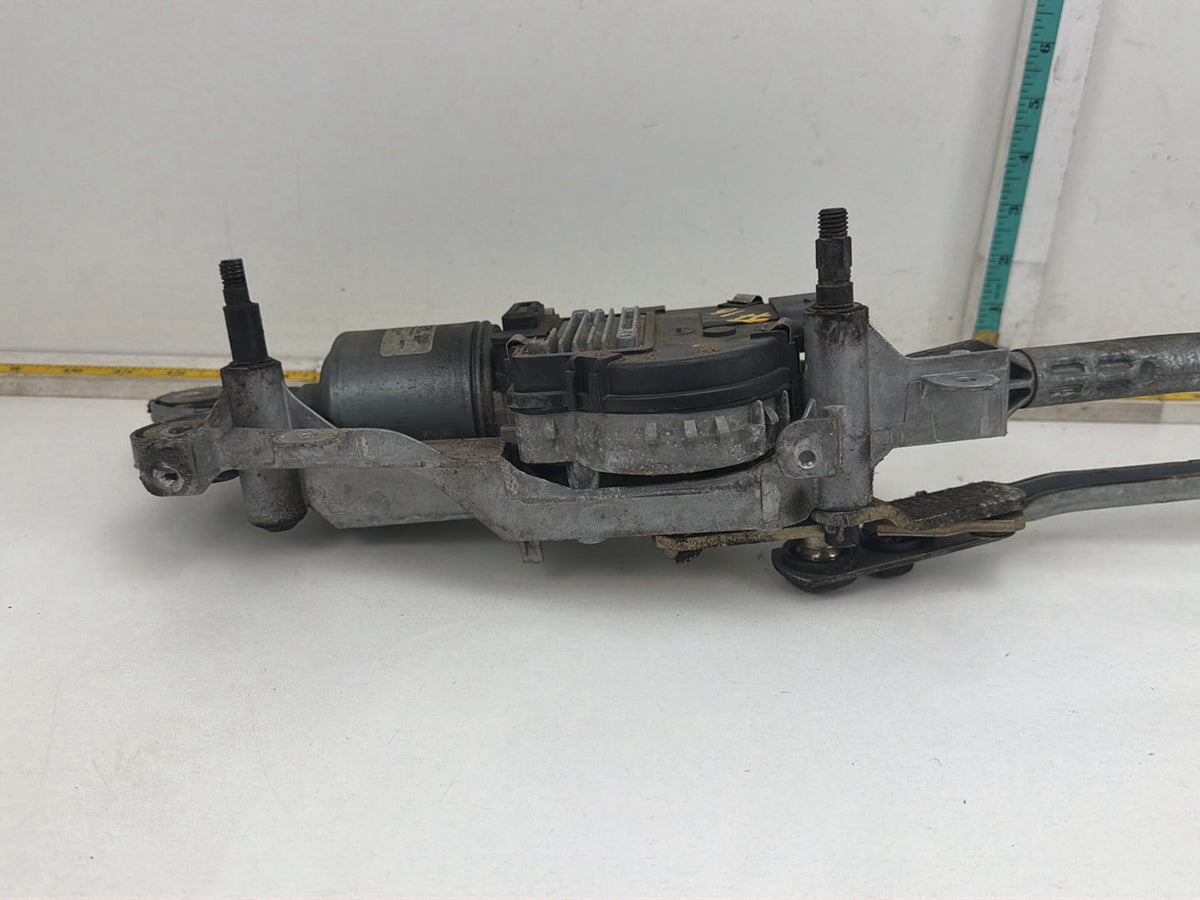 2003-2006 Porsche Cayenne Windshield Wiper Linkage And Motor 7L0955023K OEM