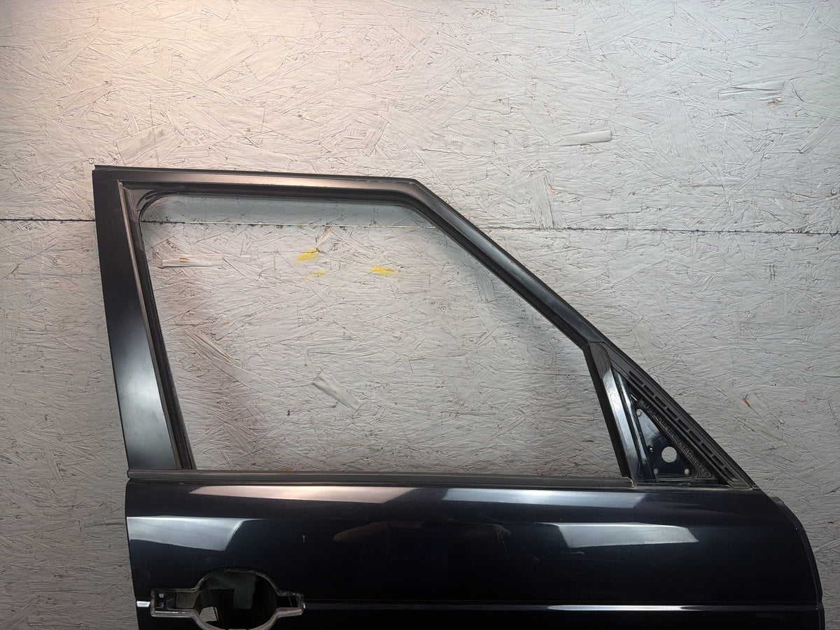 2010-2012 Land Rover Range Rover Front Left Driver Side Door Shell Assembly OEM