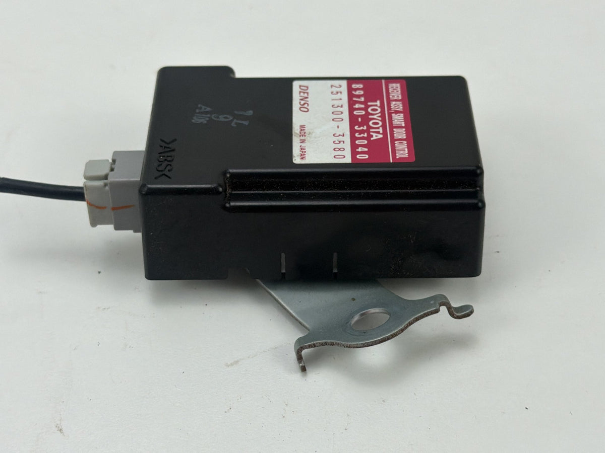 2007-2009 Lexus ES350 V40 Smart Keyless Entry Door Control Receiver Module OEM