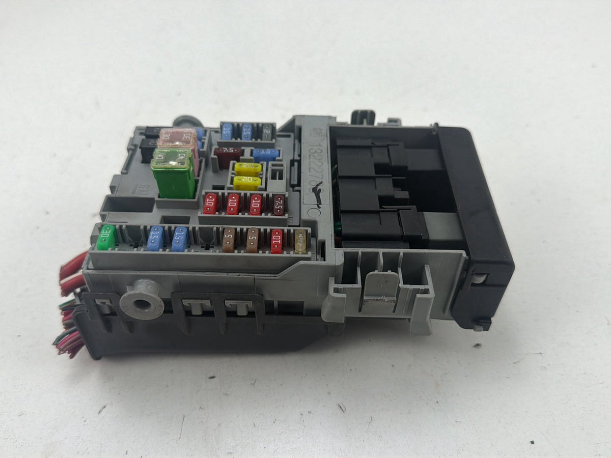2010-2012 Buick LaCrosse Interior Cabin Fuse Box Relay 13222786 OEM