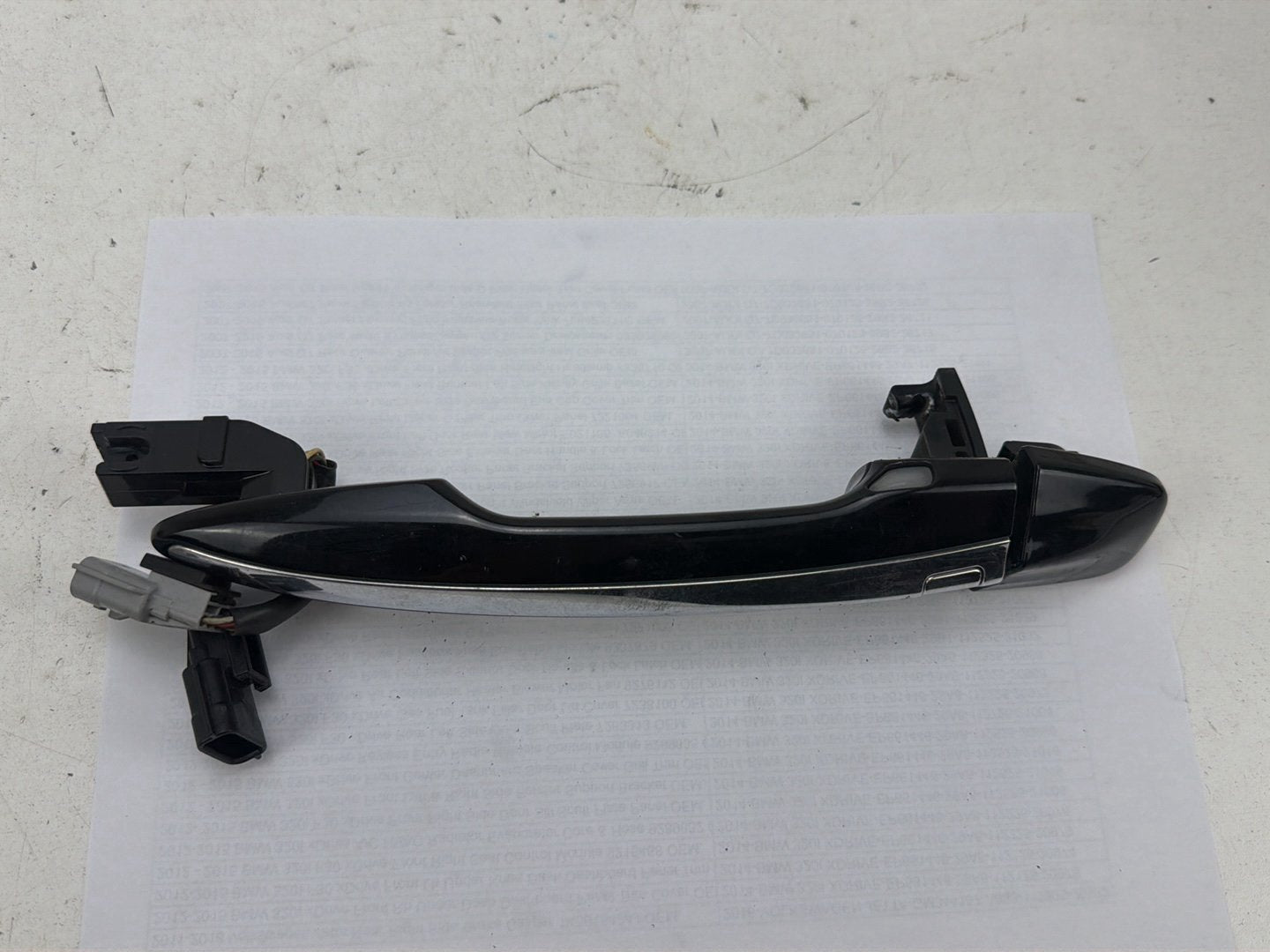 2014-2021 Infiniti Q50 Front Right Passenger Side Exterior Door Handle OEM