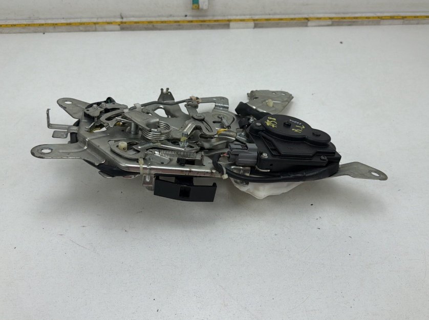 2011-2017 Honda Odyssey Rear Left Power Sliding Door Latch OEM