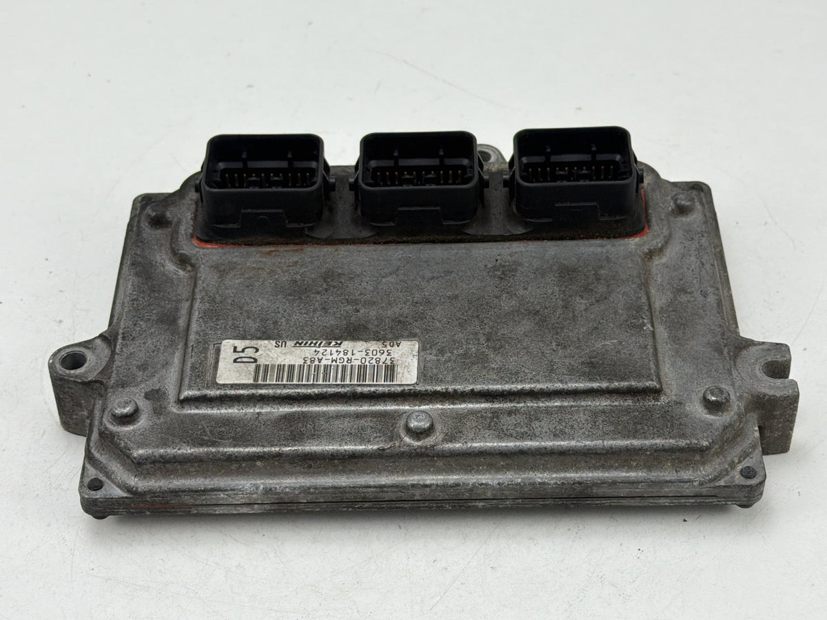 2007 Honda Odyssey Engine Bay Engine Control Module ECM ECU 37820-RGM-A83 OEM