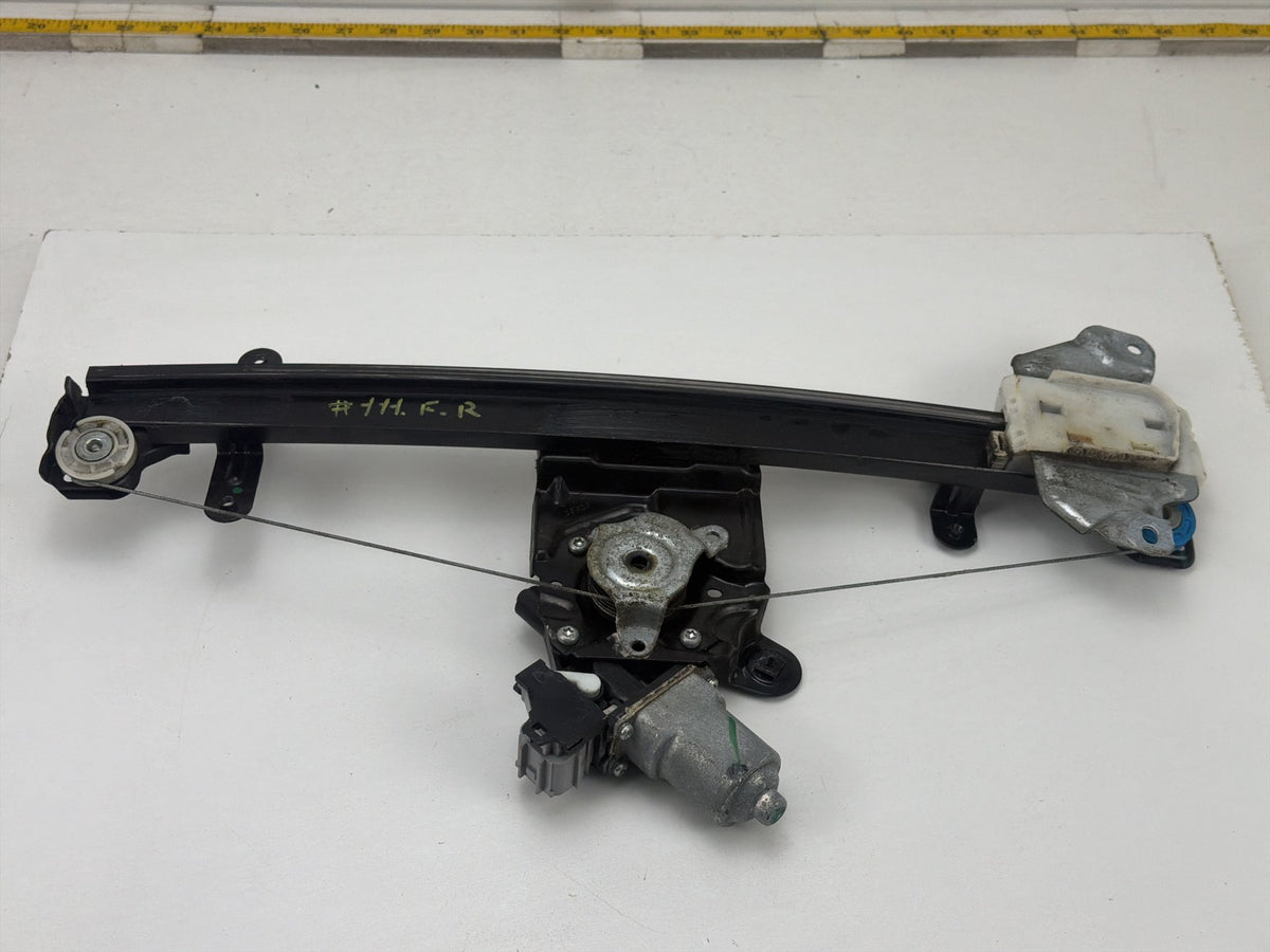 2013-2019 Nissan Sentra Right Front Door Window Regulator/Motor 80700-9AM0A OEM