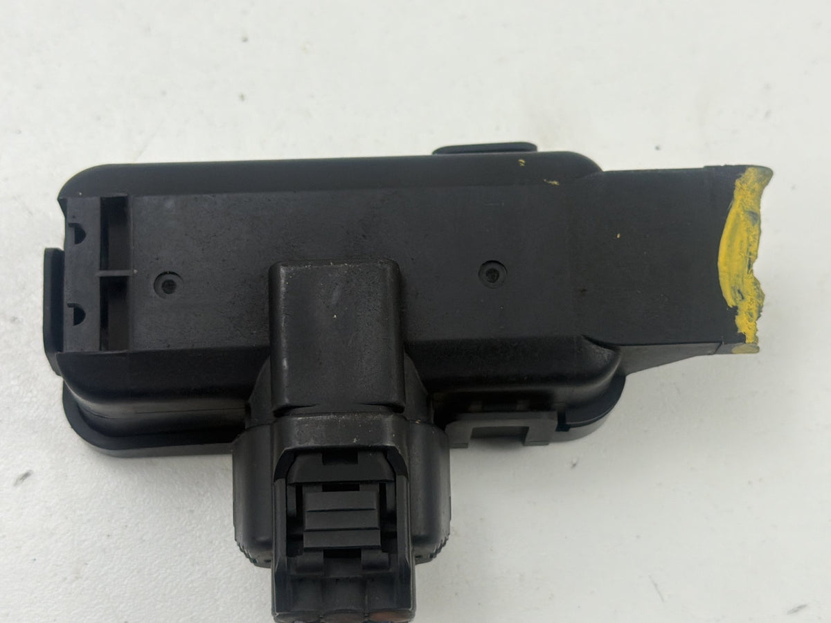 2004-2006 Lexus LS430 Smog Emission Sensor Control Unit 013650-0010 Cracked OEM