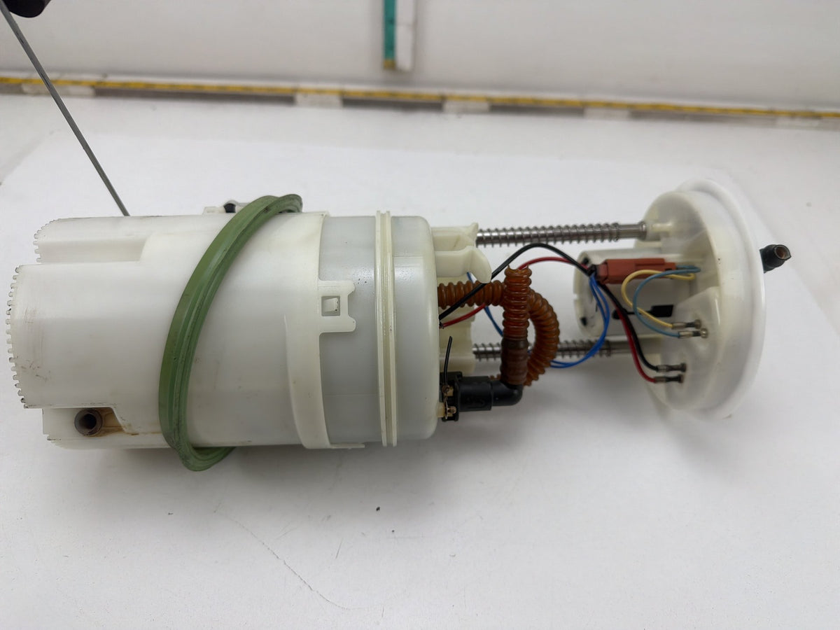 2011-2013 BMW X5 Fuel Pump Assembly & Sending Unit 7207597 OEM