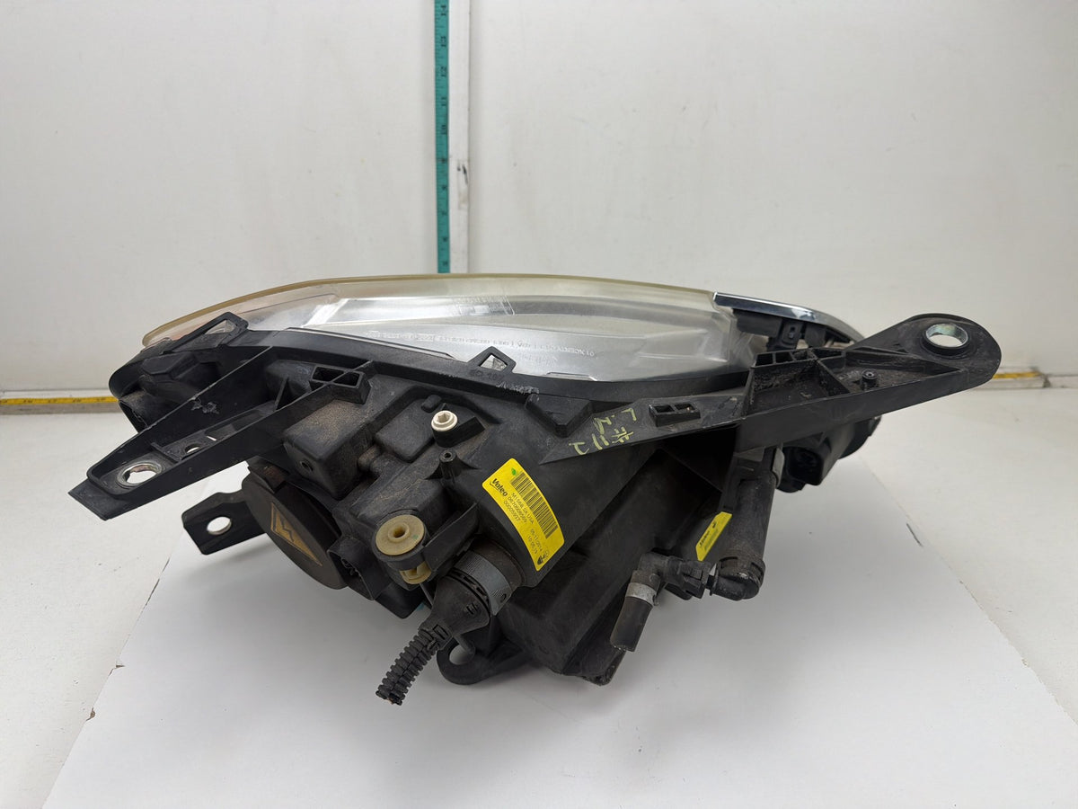 2014-2017 Maserati Quattroporte Front Left Driver Side Headlight 670006569 OEM