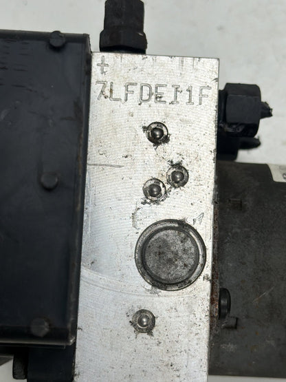 2013-2016 Hyundai Santa Fe Anti-Lock Brake Actuator ABS Pump Motor Assembly OEM