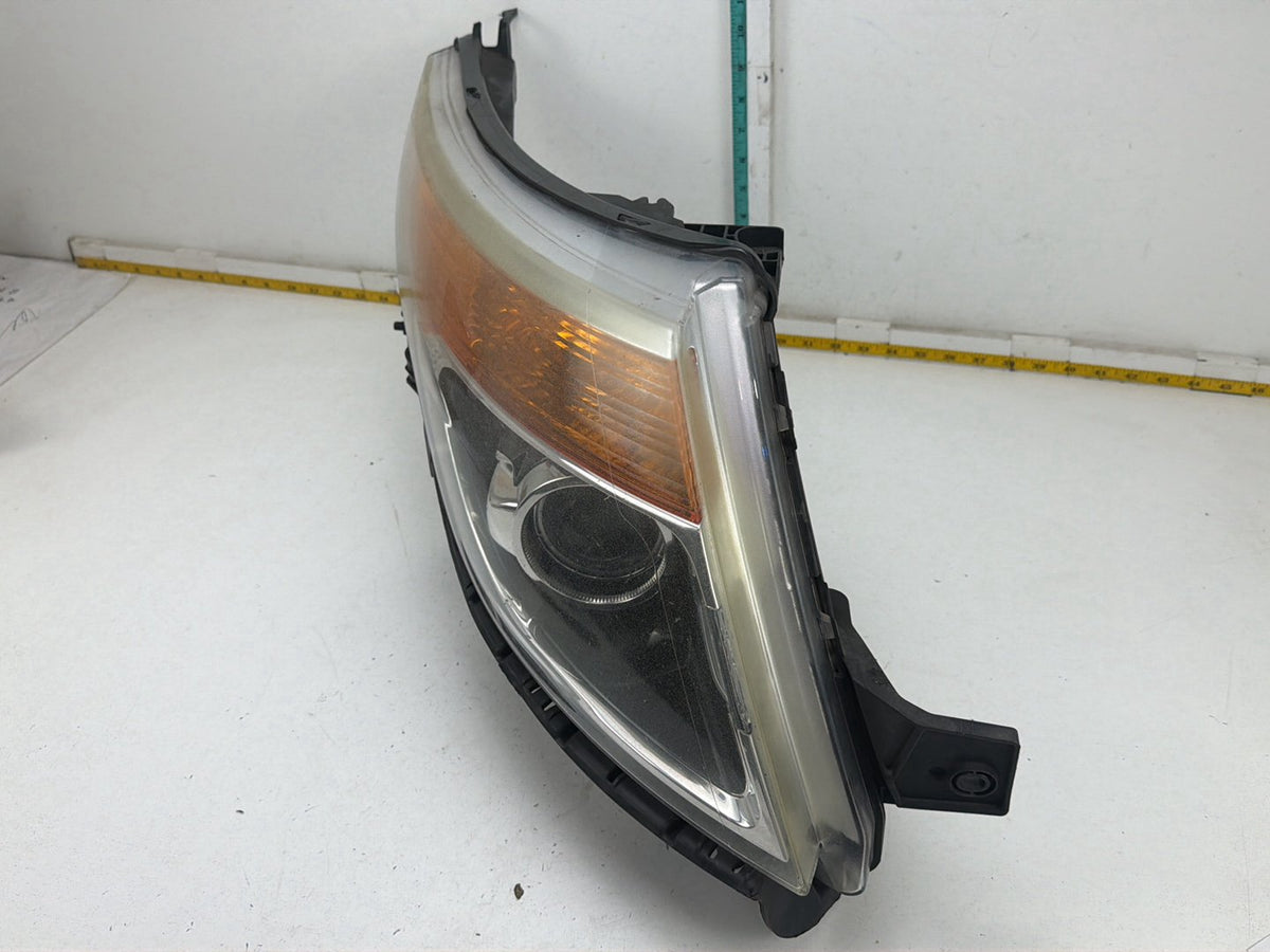 2011-2015 Ford Explorer Front Right Passenger Side Halogen Headlight Lamp OEM