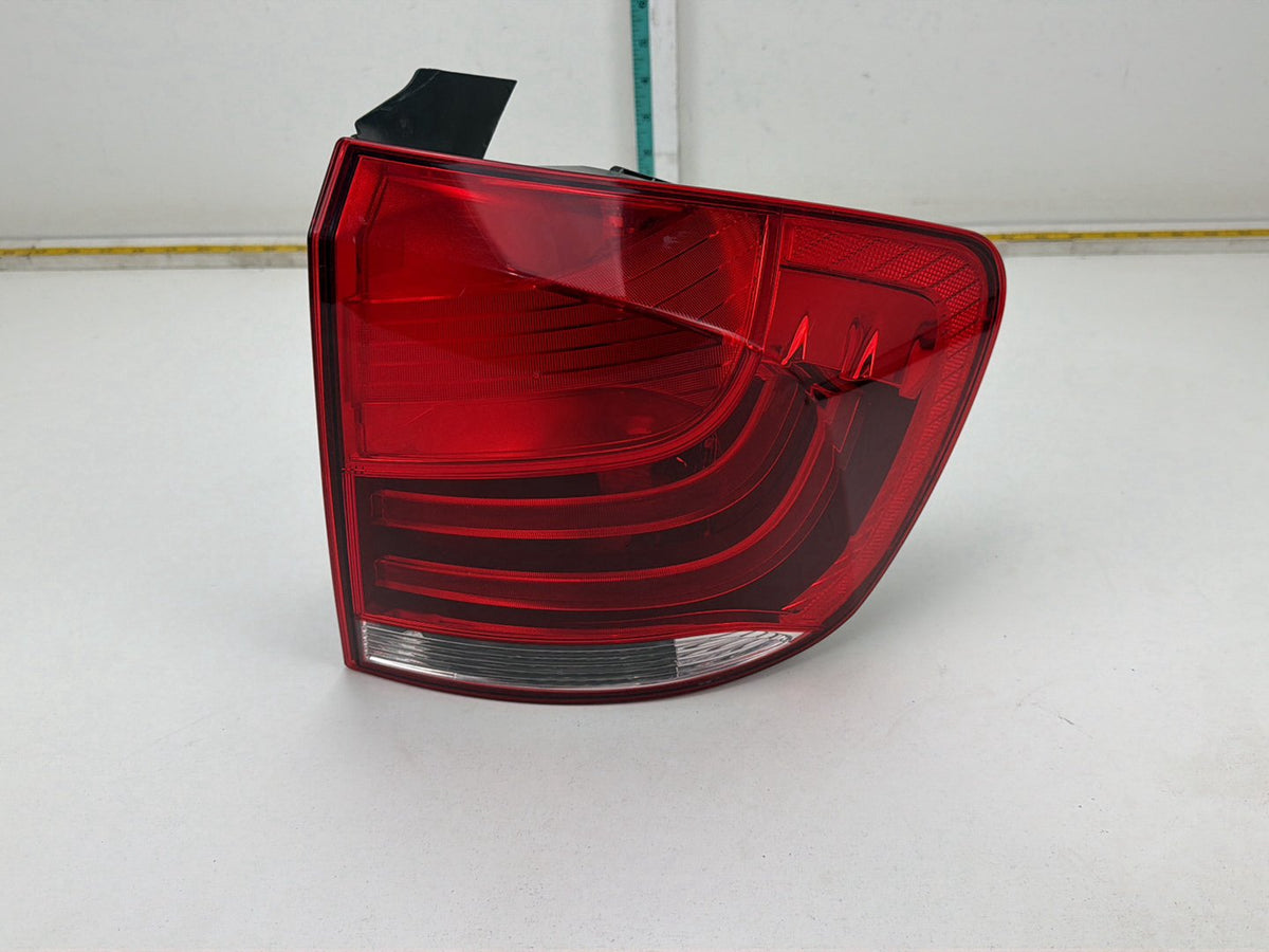 2012-2015 BMW X1 E84 SUV Right Tail Light 2990112-09 OEM