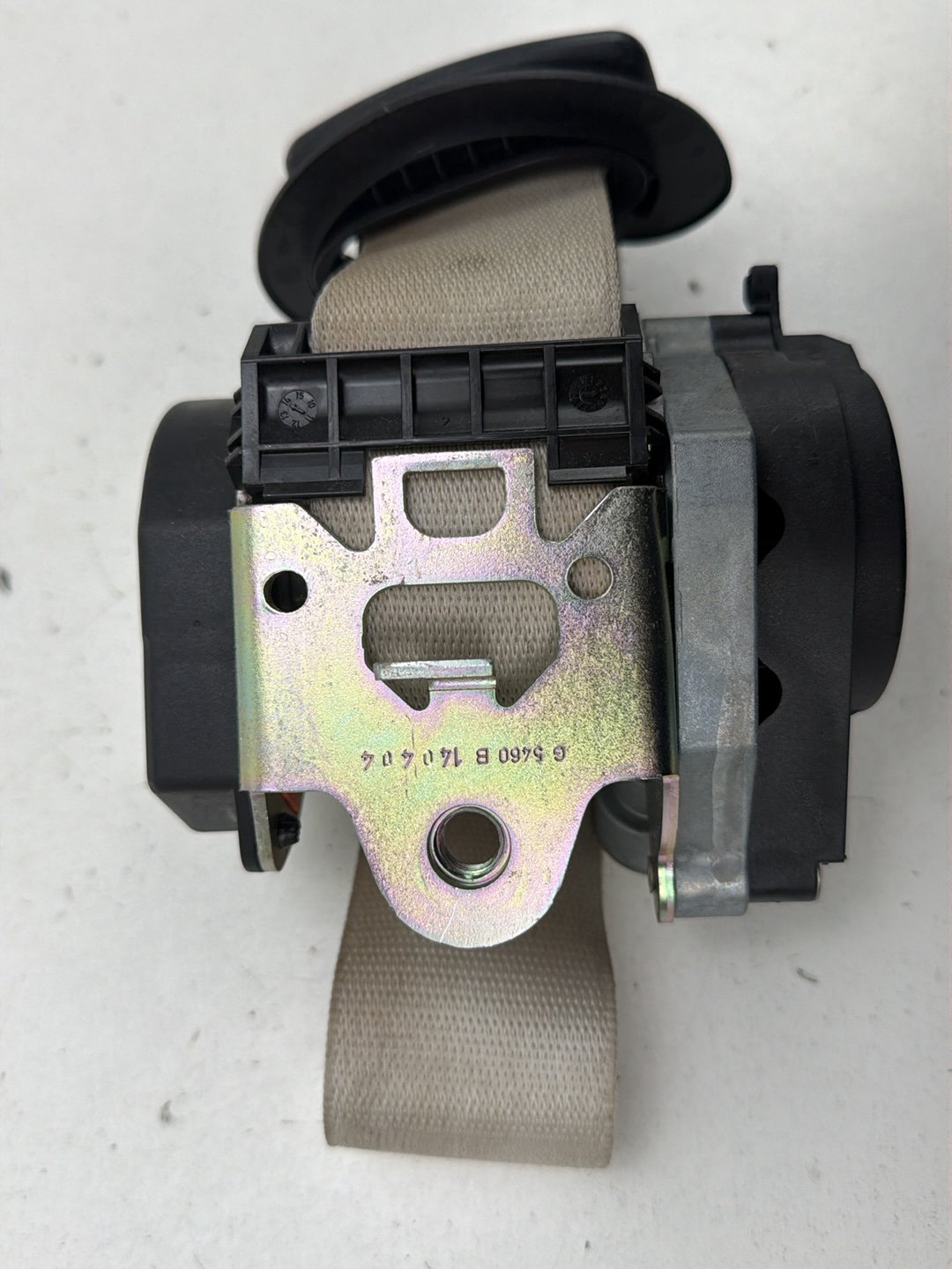 2011-2016 BMW 5 Series 528i 535i 550i F10 Front Right Seat Belt Retractor OEM
