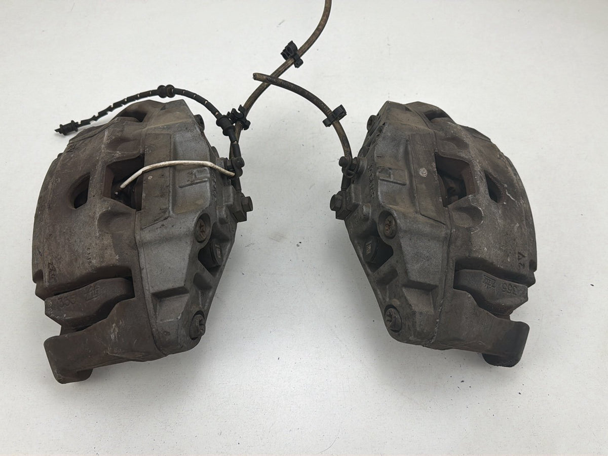2010-2019 Jaguar XJ Front Brake Calipers Left Right Pair OEM