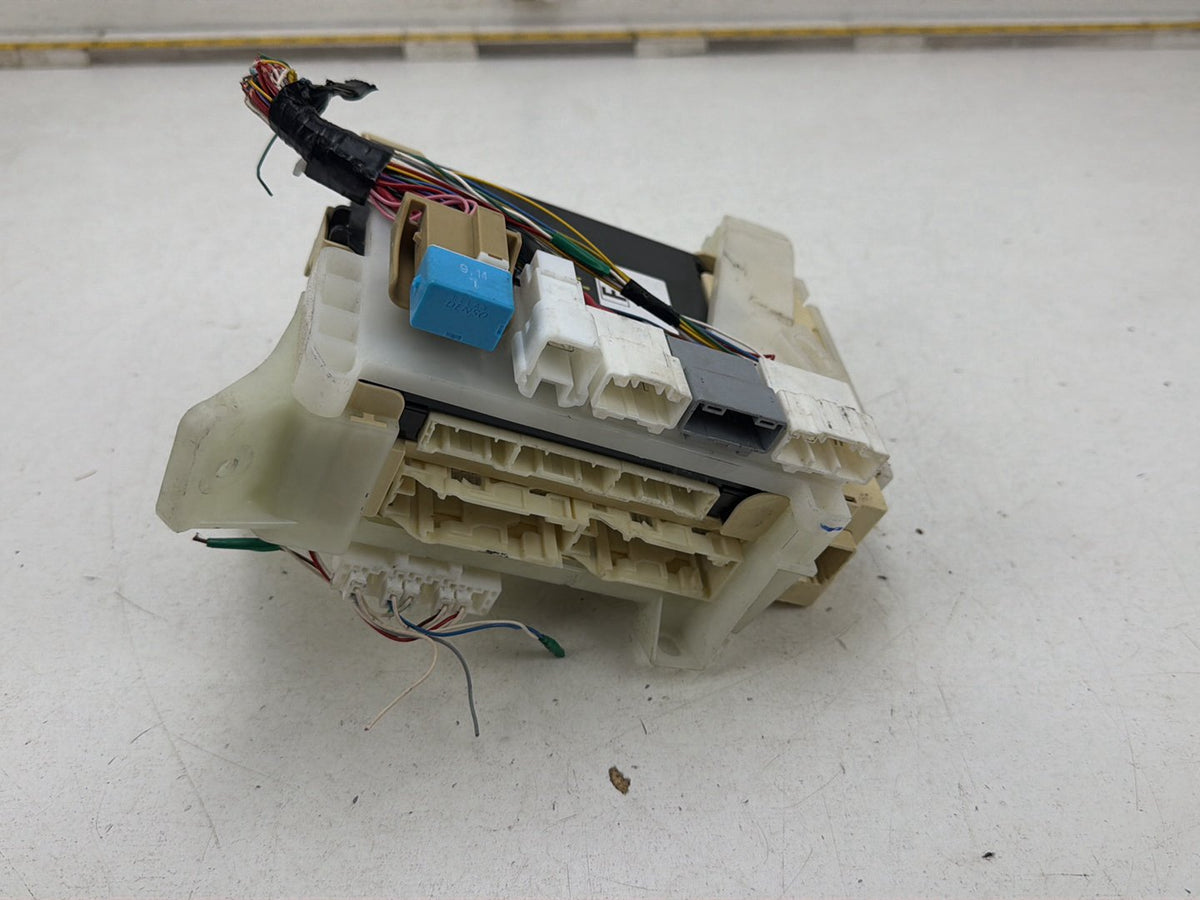 2015-2020 Toyota Sienna Dash Interior Fuse Box Junction Block Assembly OEM
