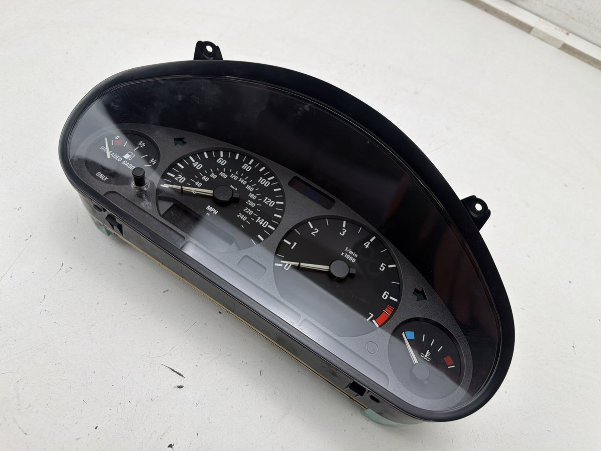 1996-1999 BMW 318ti Speedometer Instrument Gauge Cluster 62.11-8 371 562 OEM