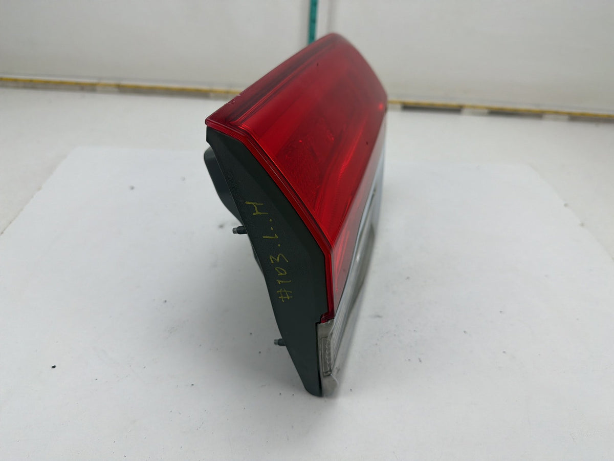 2014-2021 Jeep Grand Cherokee Rear Left Driver Side Tail Light P68110047AC OEM