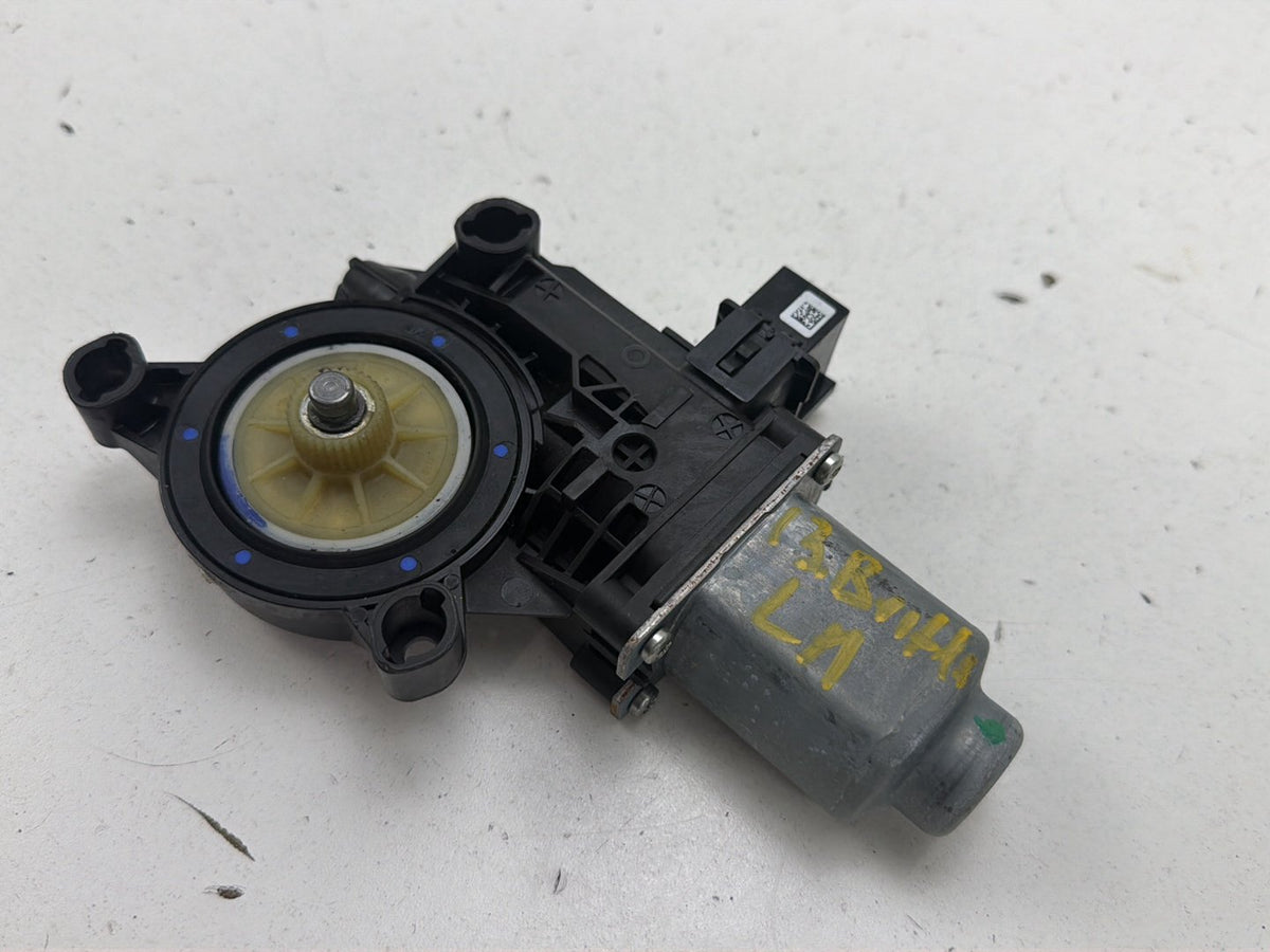 2012-2019 -Volkswagen Beetle Front Left Driver Side Window Motor 5C5959801M OEM