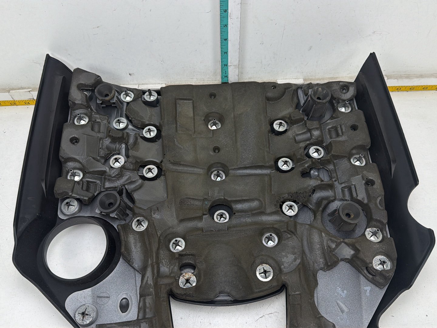 2014-2017 Maserati Ghibli Engine Motor Top Cover Panel OEM
