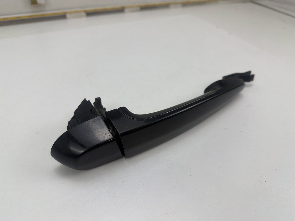 2009-2011 BMW 335i xDrive Front Right Passenger Side Exterior Door Handle OEM