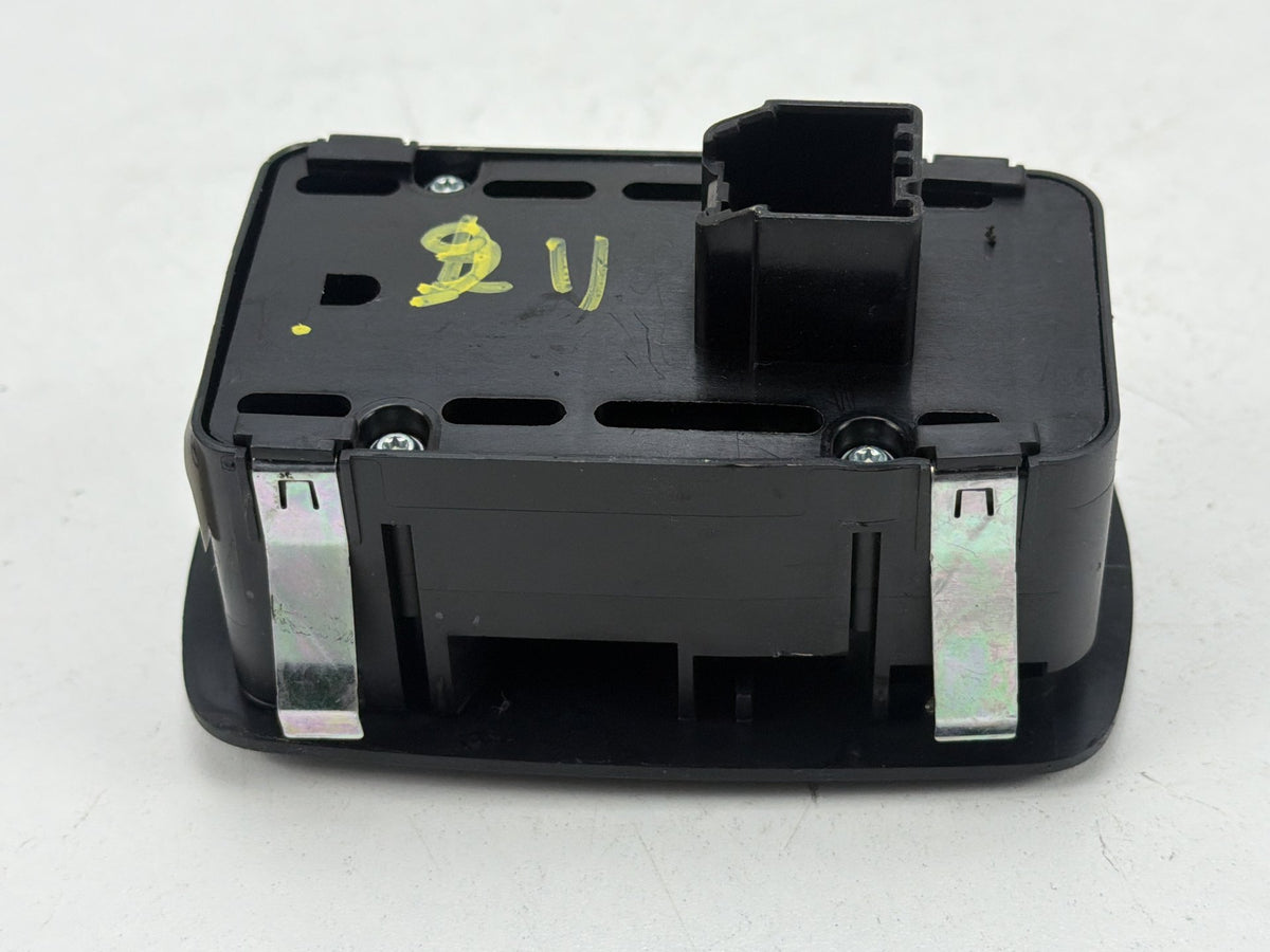 2014-2022 Maserati Ghibli M157 Front Right Passenger Side Door Window Switch OEM