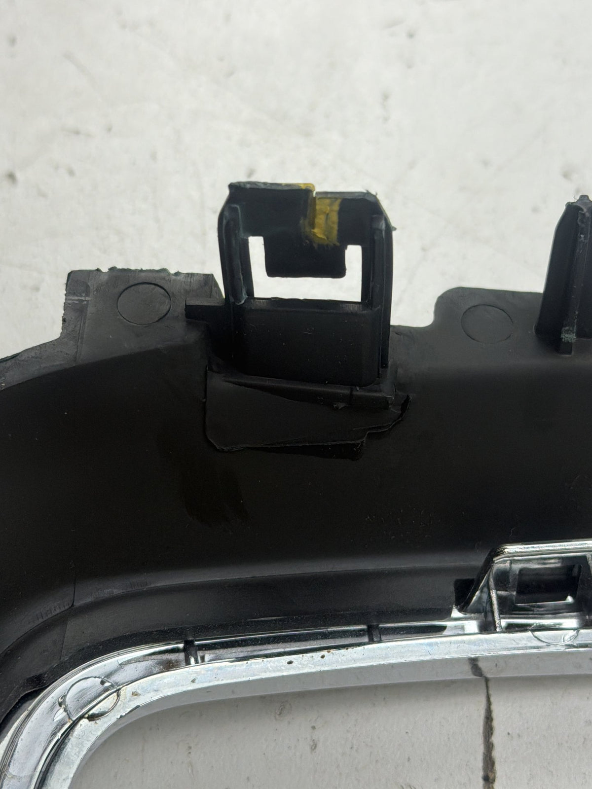 2011-2014 Dodge Charger Centre Console Bezel Trim Cover Black L0199889AG OEM