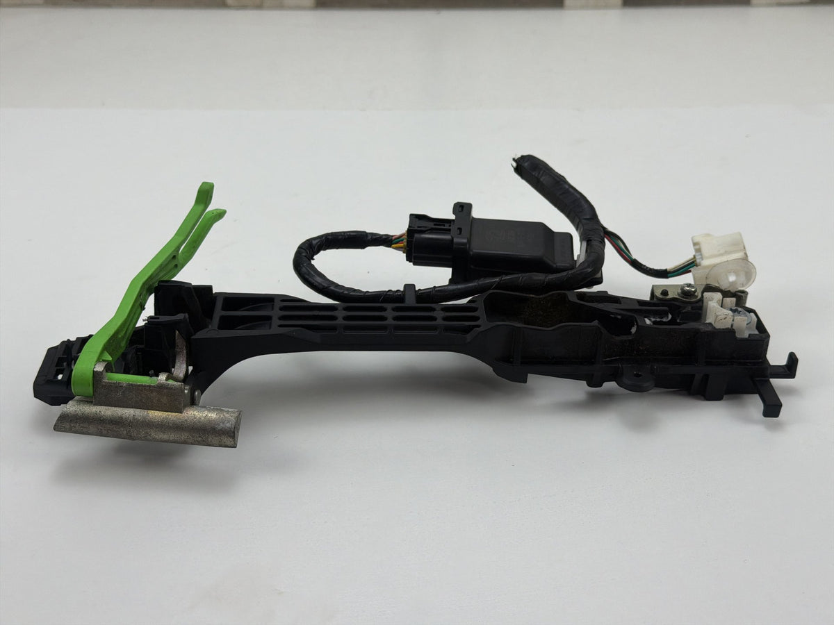 2007-2012 Lexus ES350 V40 - Rear Passanger Outer Door Handle 484110-10720 OEM