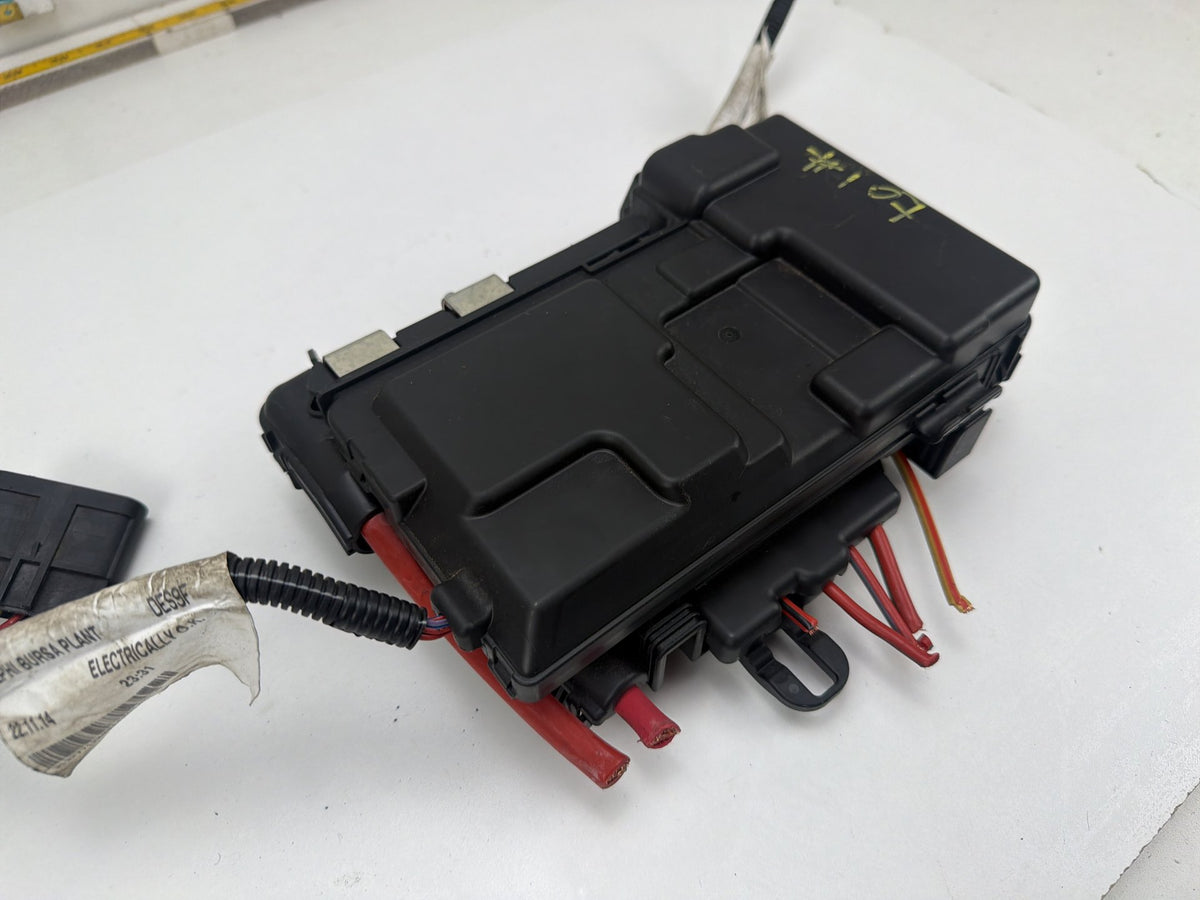 2015-2018 Volvo S60 - Engine Bay Fuse Box 30659092 OEM