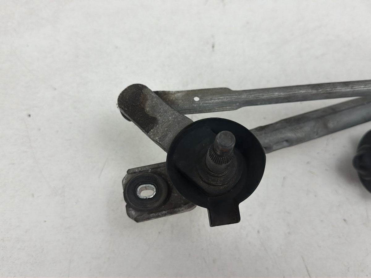 2015-2021 Kia Sedona Front Windshield Wiper Motor & Linkage 98110-A9000 OEM