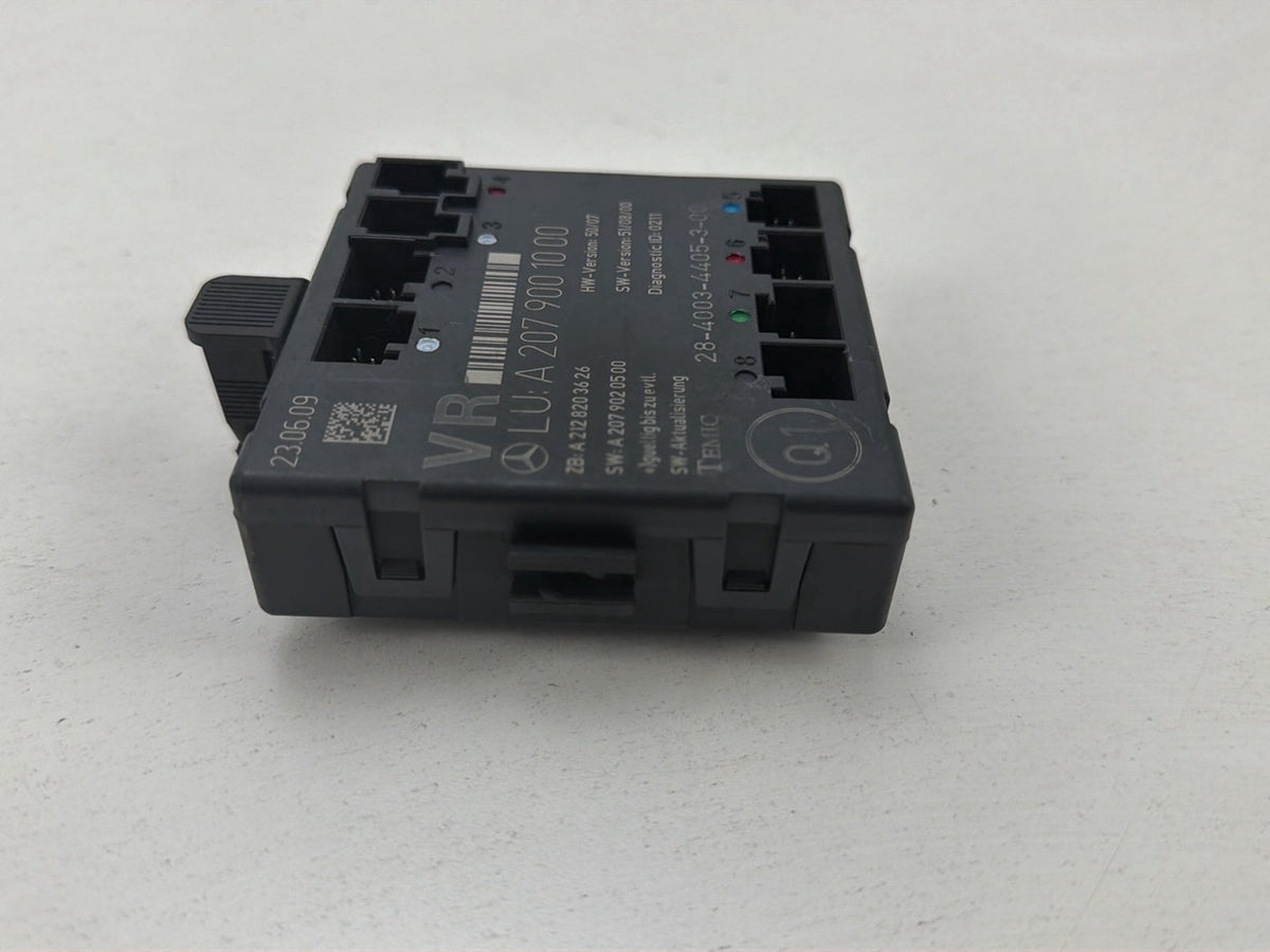 2010-2013 Mercedes-Benz E-Class-Front Right Door Control Module A2079001000 OEM