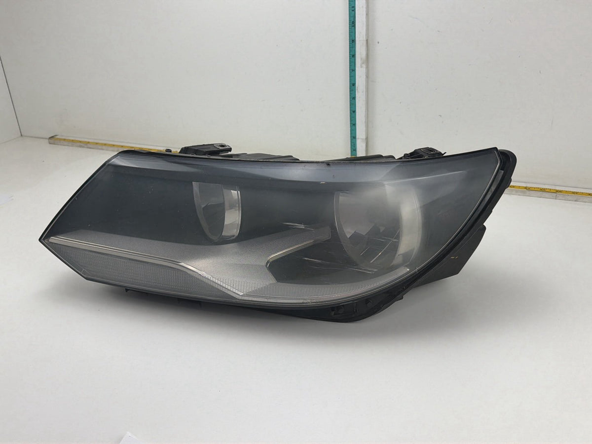 2013-2017 Volkswagen Tiguan Front Left Driver Side Headlight 5N941005B OEM