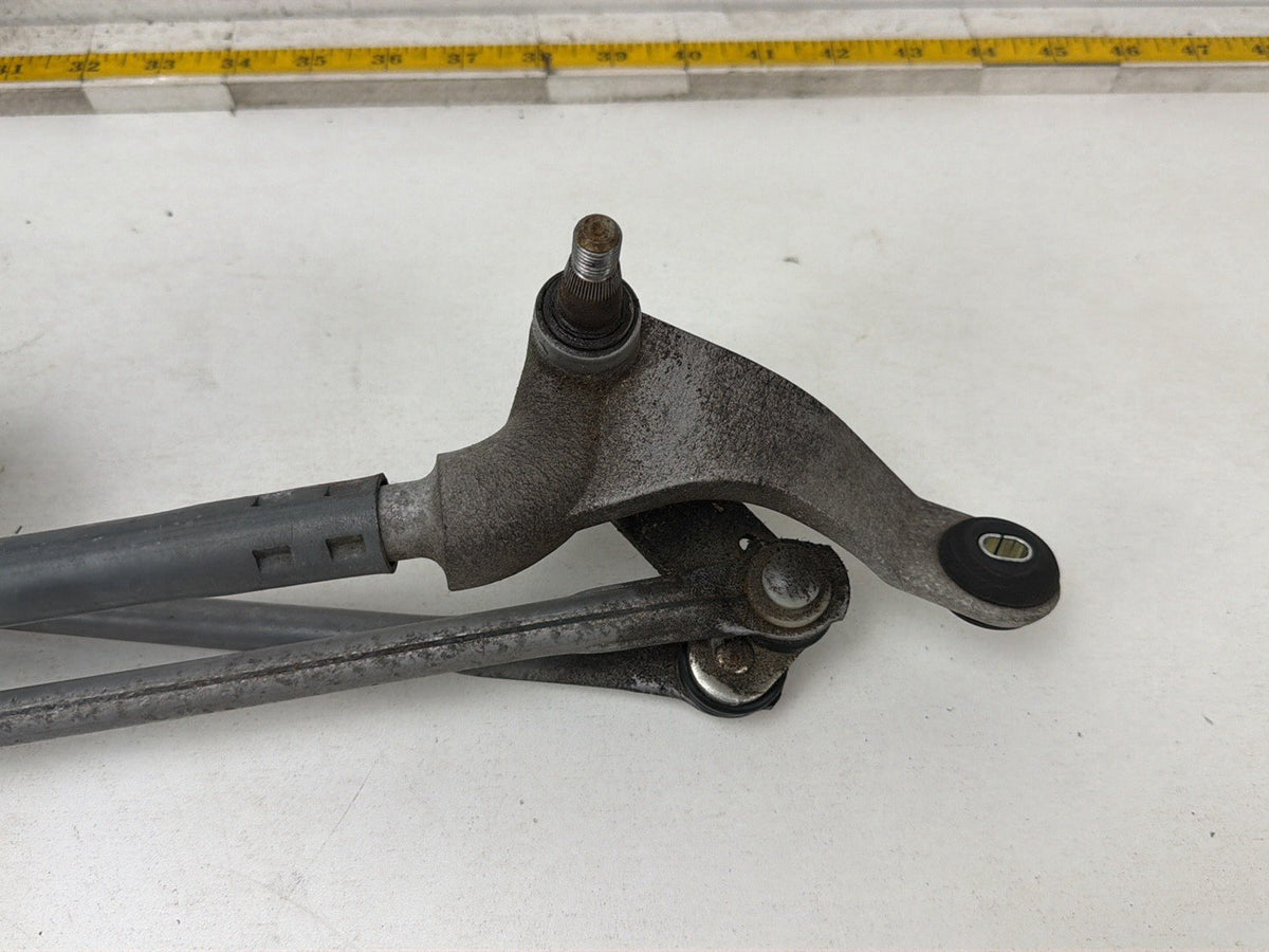 2008-2013 Infiniti G37 Front Windshield Wiper Linkage Transmission w/ Motor OEM