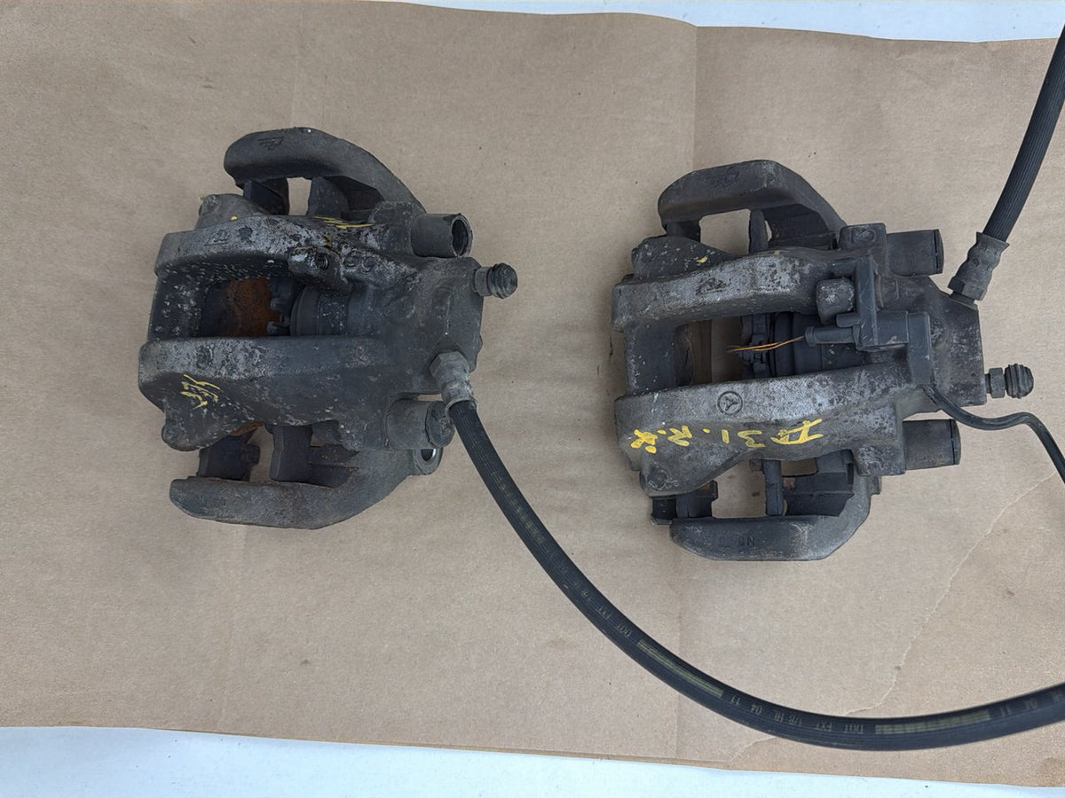 2007-2013 Mercedes-Benz S-Class S550 W221 Rear Right-Left Brake Calipers OEM