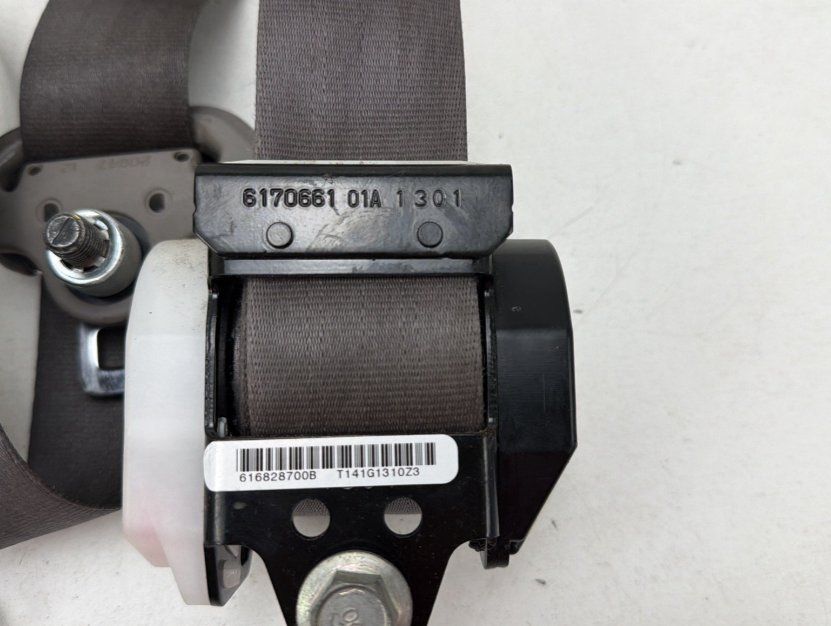2011-2017 Honda Odyssey 2nd Row Left Side Seat Belt Retractor OEM